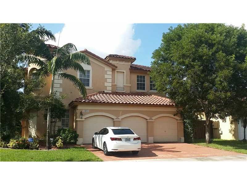 i represented the va buyer on his vizcaya miramar 6/4.5/3cg dream home! #hireme soldbyannisha. february 2017 was this spacious and superbly well appointed  6 bedroom 4.5 bath, 2 story stunner in escada at viscaya with 3 car attached garage awaiting a new owner. property has views of the lake from both living room and master bedroom & balcony. this is an absolute show & sell home. well suited for the large family. this model features a guest room/ possible in-laws quarters with full bath & separate entrance on the ground level......title work & closing will be done with excel title, inc. 954-961-1884