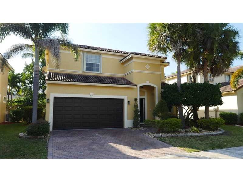 i represented the first time home buyers on their coral springs dream home! beautiful home in sought-after vizcaya! 4 bedrooms, 2.5 bathrooms*remodeled kitchen with granite counter tops & ss appliances*laundry room with large covered pantry*walk-in closets in master and second bedroom with custom built storage room!*beautiful yard with large screened-in patio perfect for entertaining*hoa includes:gate,cable, alarm, lawn, plus amenities! centrally located near major highways, restaurants and shopping centers in one of the best schools districts in coral springs*best value in area!