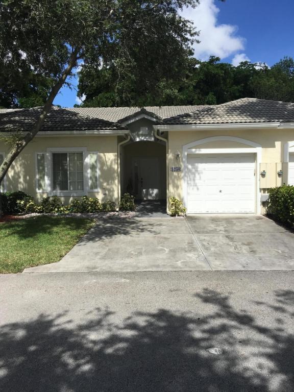 deerfield 2/2 garage single family home rental! tastefully decorated, beautifully maintained spacious villa in sought after waterways community. this 2/2 offers walk-in closets in both bedrooms, tile and wood floors and good storage space throughout. open patio space with quiet garden views. offers1 car garage and additional driveway parking. waterways offers resort style living with many amenities including 2 pools, fitness, tennis courts and more. great location close to shopping, schools and the sawgrass and turnpike.