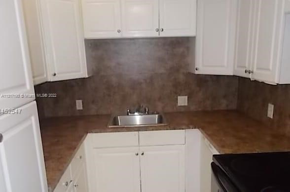 2512 NW 9th Court 