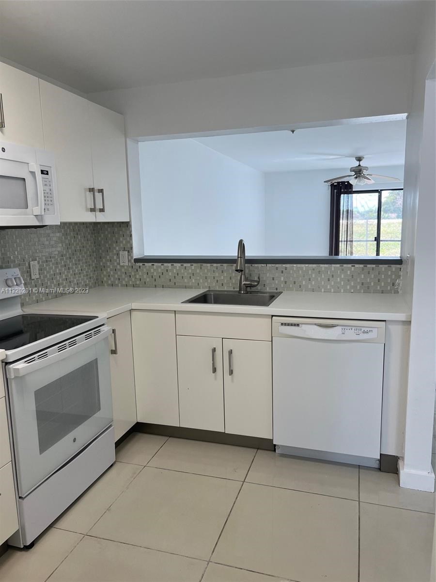 842 NE 209th Street #37105 