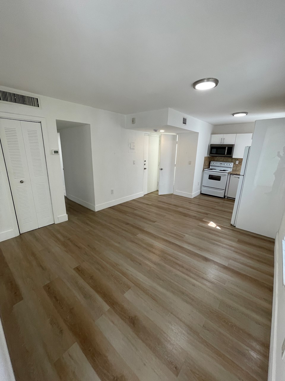 1801 NE 4th Ave 302