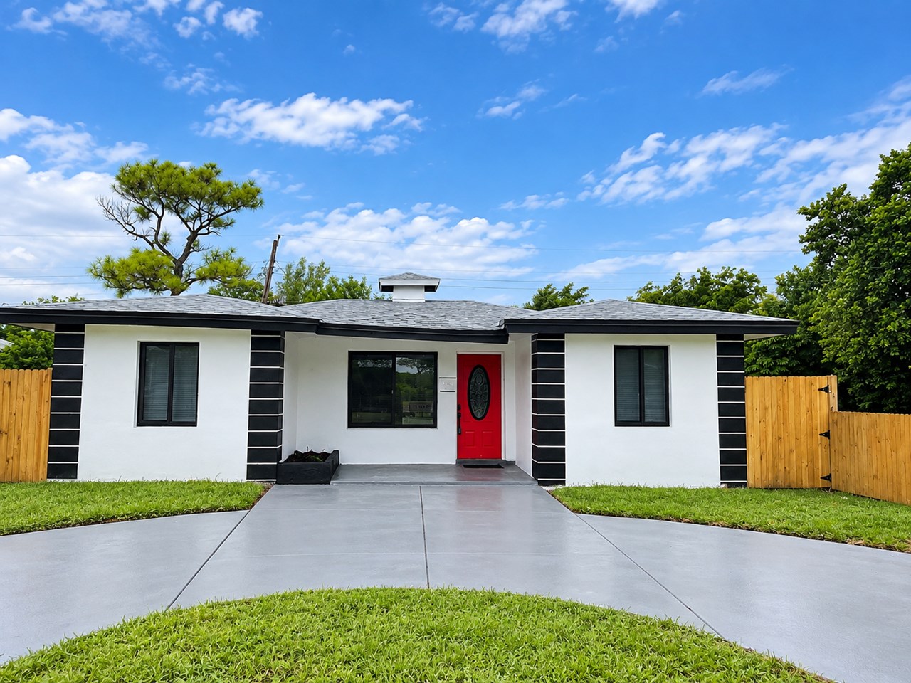 2514 NW 4th St  