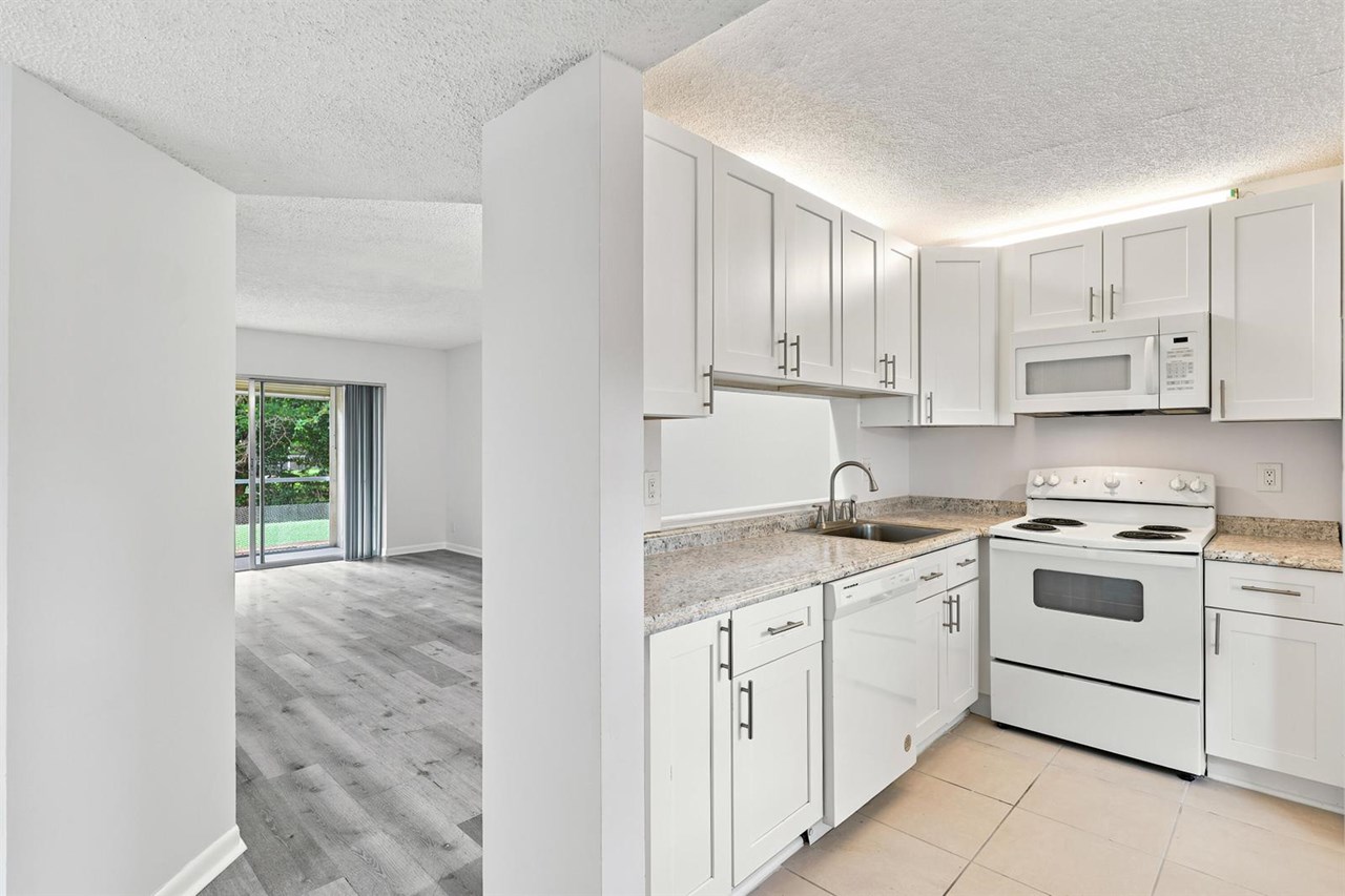 8820 Royal Palm Blvd. Unit 101-4